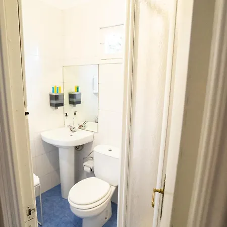 Carving Surf ホステル